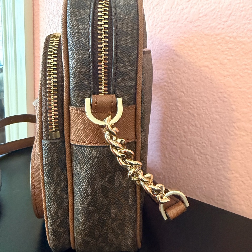Michael Kors Brown Crossbody Bag and Wallet Set - Picture 9 of 16